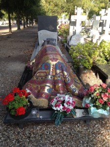 Broken Plate Mosaic Belt Buckles Rudolf Nureyev's tomb 11